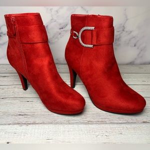 Dream Pairs Red Delphine Ankle Boots (Size 9)